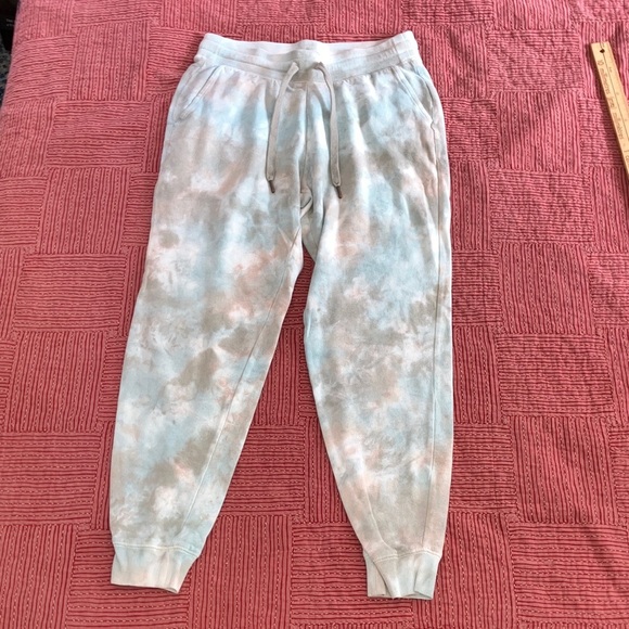 Women’s size XS tie dye drawstring sweatpantsgh Old Navy greenish orange hues - Picture 1 of 16